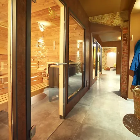 Hotel & Himmelreich 3*