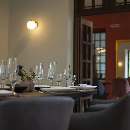 & Himmelreich Otel 3*
