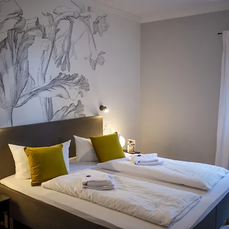 & Himmelreich Отель