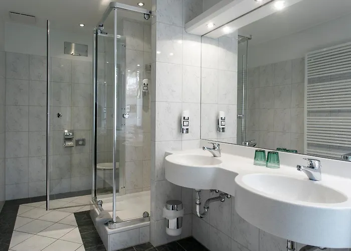 Hotel & Himmelreich 3*